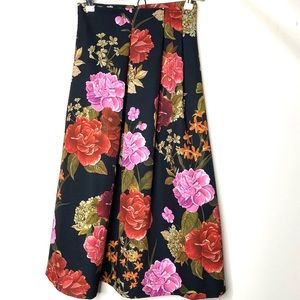 Zara Floral Rose Skirt  Midi Twirl Pleated Size S